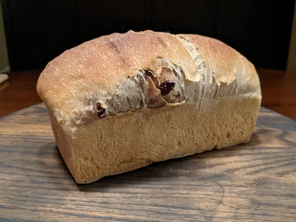 Cinnamon Raisin Sandwich Loaf